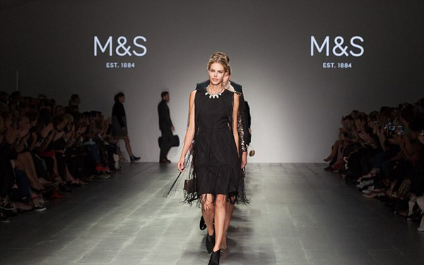 马莎百货(M&S)伦敦时尚首秀  望助推女装销售