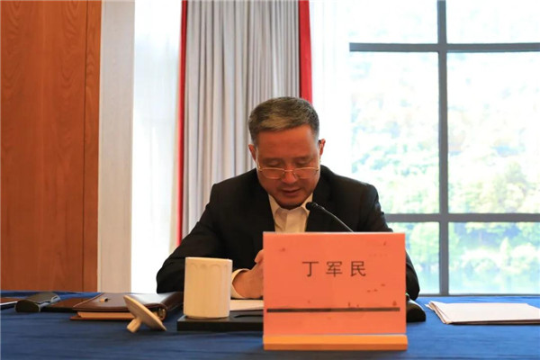 中产协线带分会召开二届一次副会长扩大会议