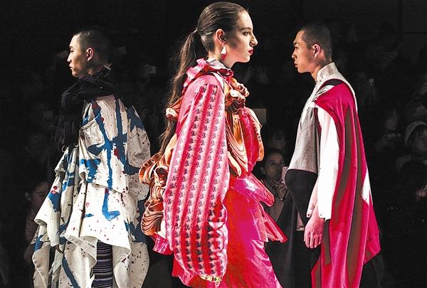 日本“85后”服装设计师带来中国首秀